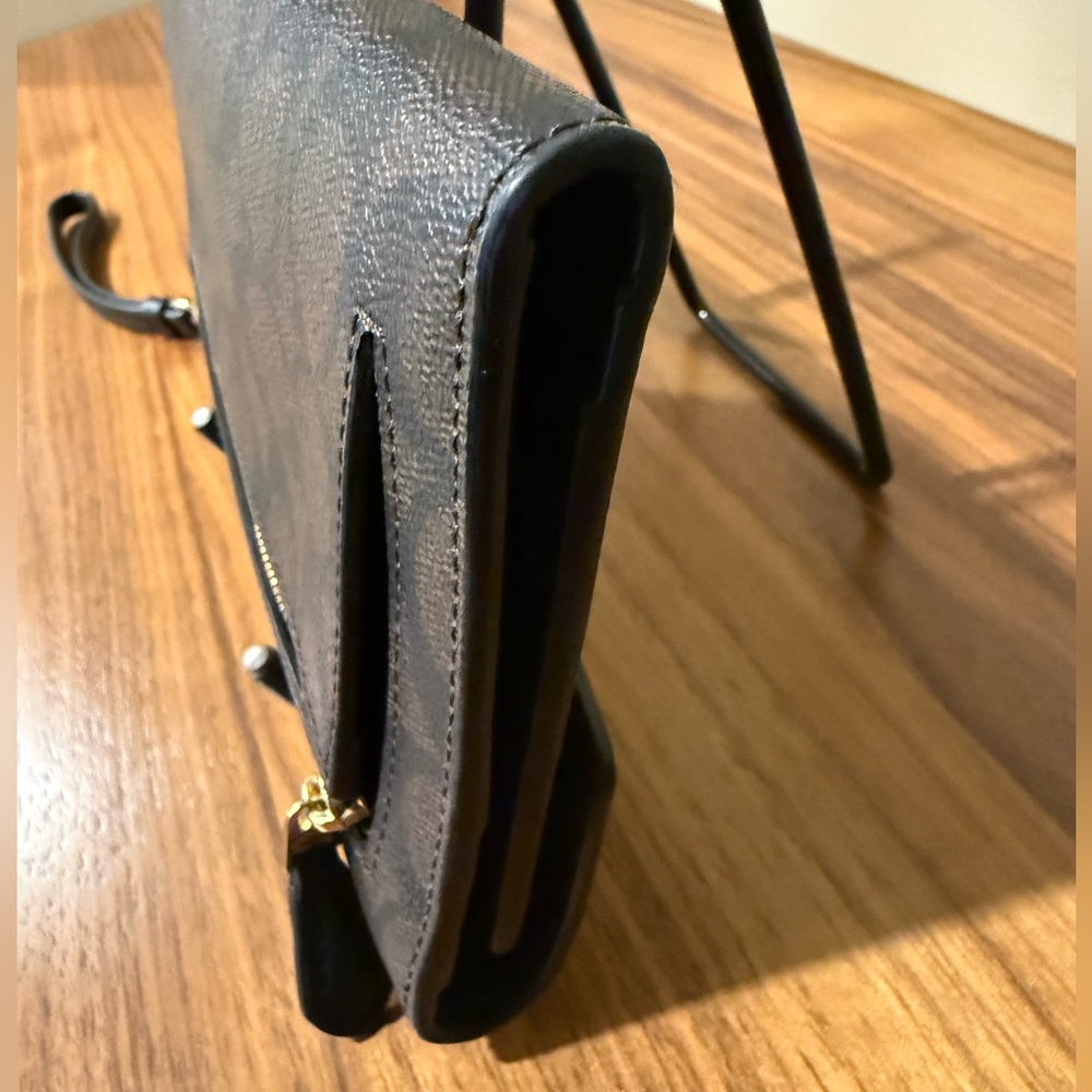 Coach Dark Brown Travel Envelope Wallet - Picture 11 of 13